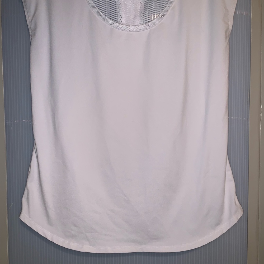 FABLETICS White Mesh Back Workout Top - Picture 3 of 6